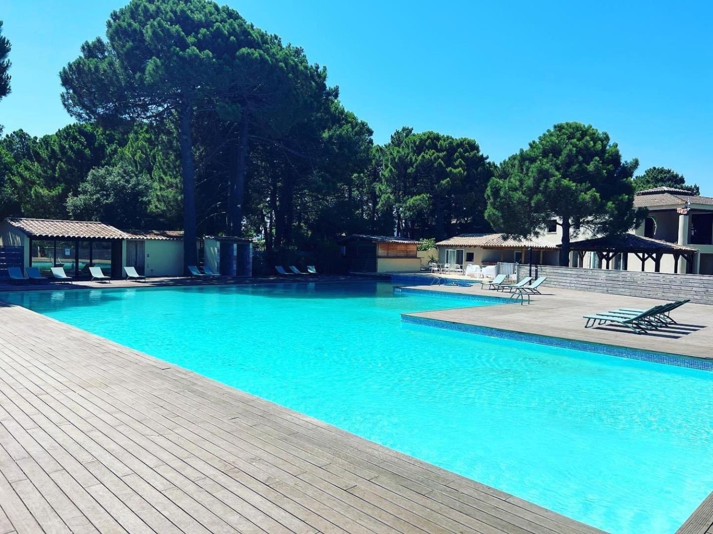 Cala Rossa By Sarai, Apt T2 4 Personnes, Dans Residence Hoteliere Avec Piscine Lecci Bagian luar foto